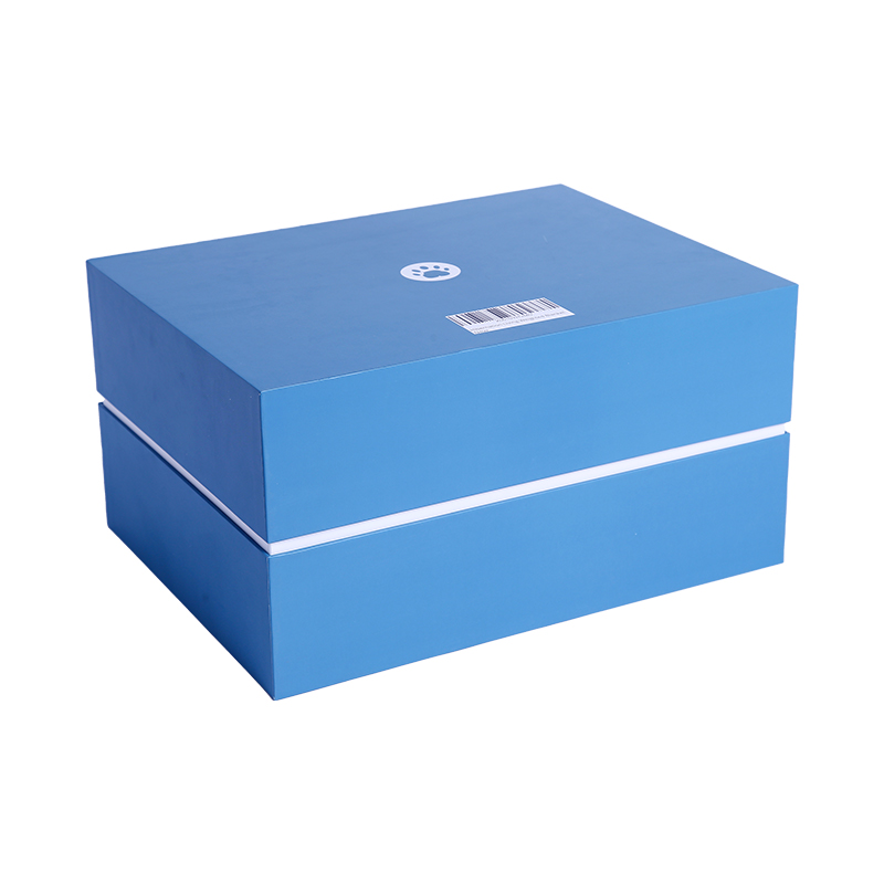 Luxury matt laminated cardboard box with lid 