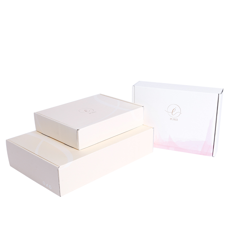 Luxury foil stamped corrugated clothing packaging box 